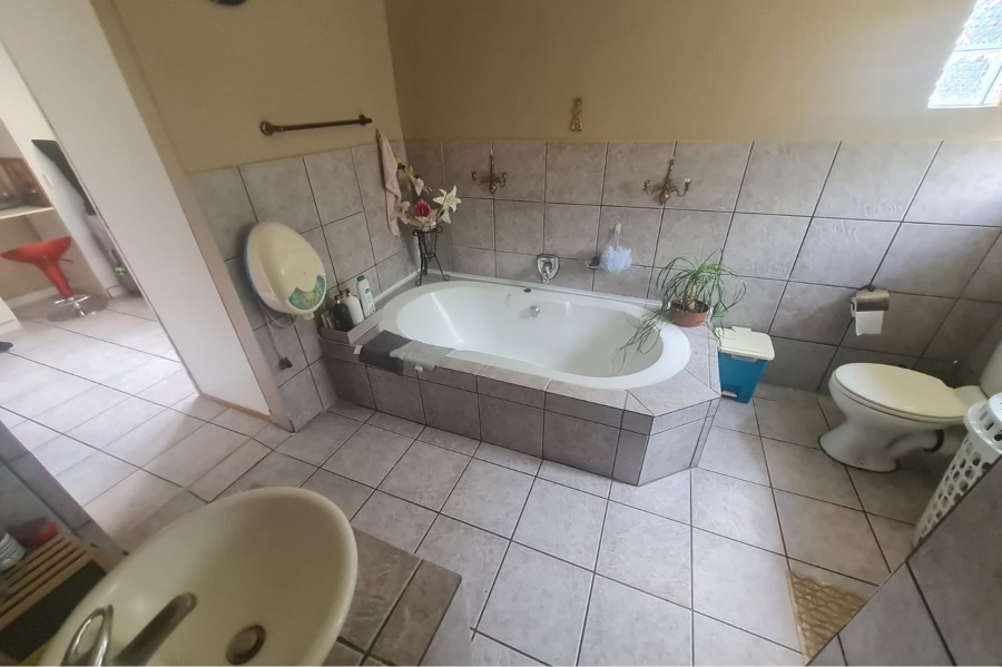 2 Bedroom Property for Sale in Horison Gauteng