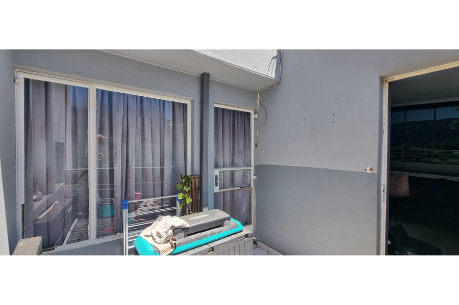 2 Bedroom Property for Sale in Mulbarton Gauteng