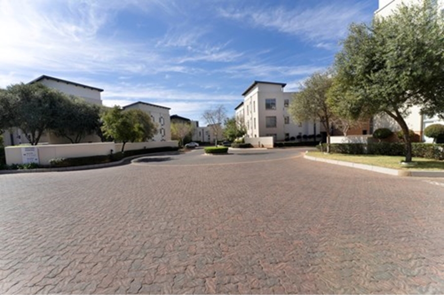 1 Bedroom Property for Sale in Lonehill Gauteng