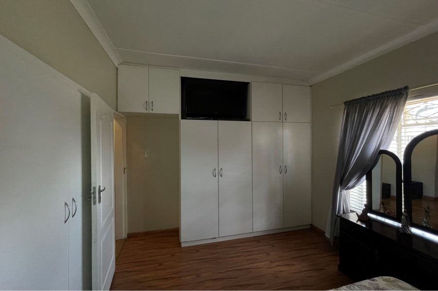 9 Bedroom Property for Sale in Selcourt Gauteng
