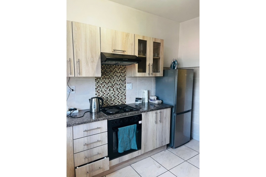 To Let 2 Bedroom Property for Rent in South Crest Gauteng