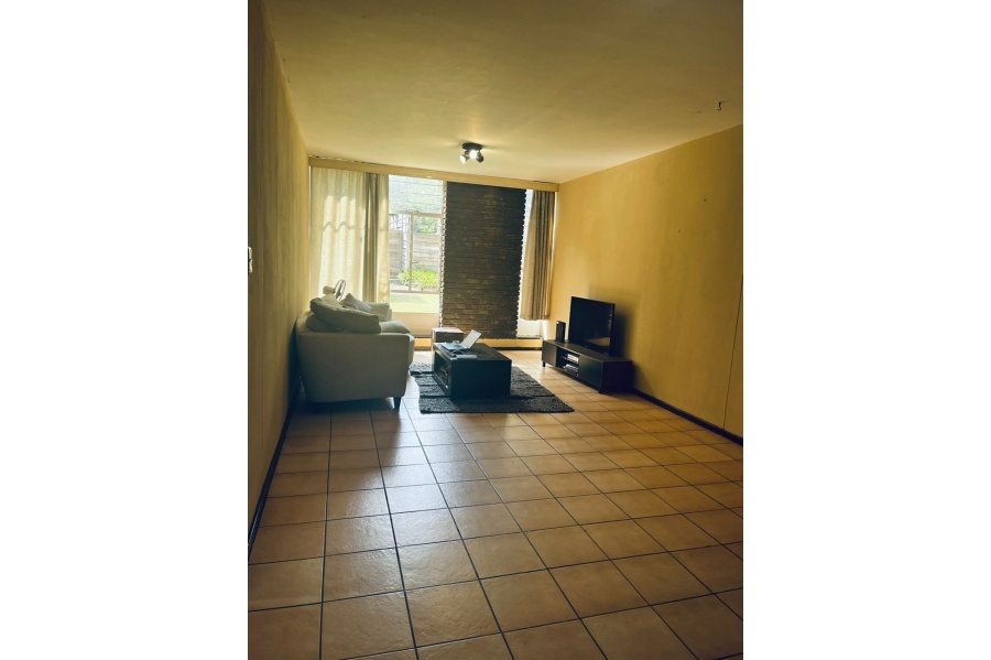 To Let 2 Bedroom Property for Rent in South Crest Gauteng