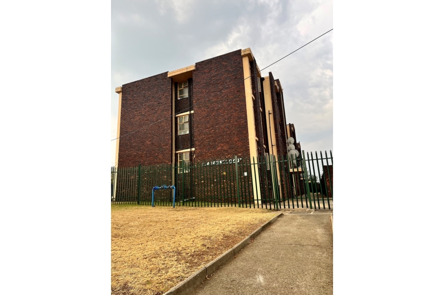 To Let 2 Bedroom Property for Rent in South Crest Gauteng