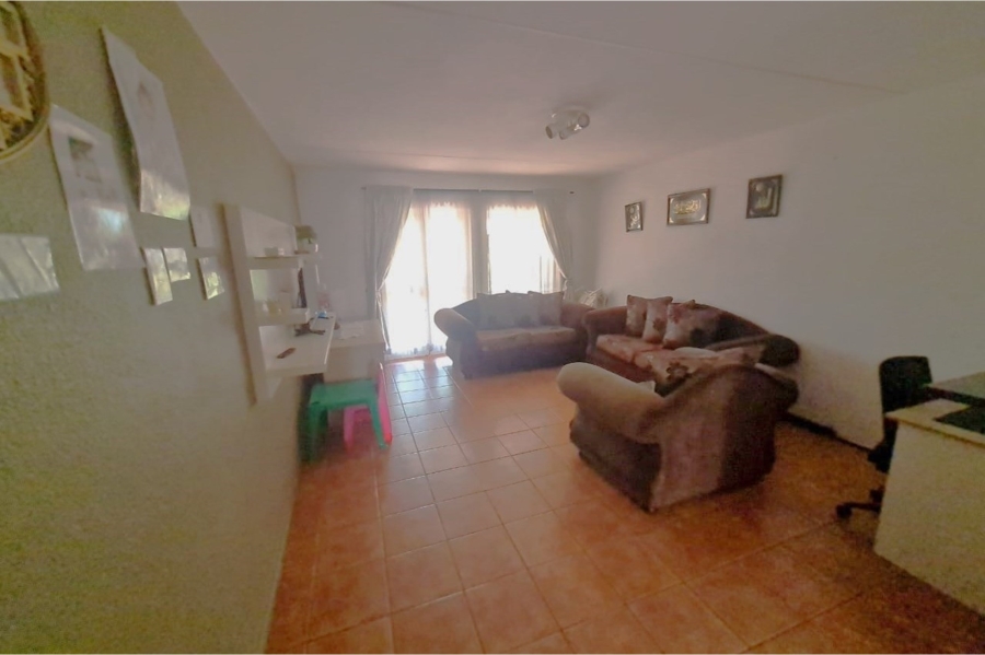 2 Bedroom Property for Sale in Florida Hills Gauteng