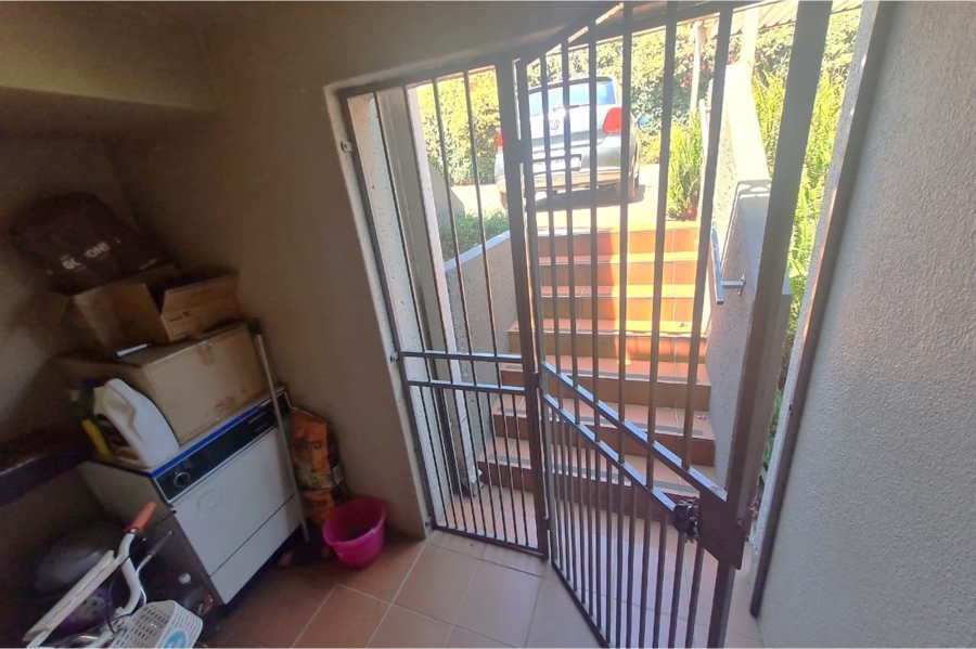 2 Bedroom Property for Sale in Florida Hills Gauteng