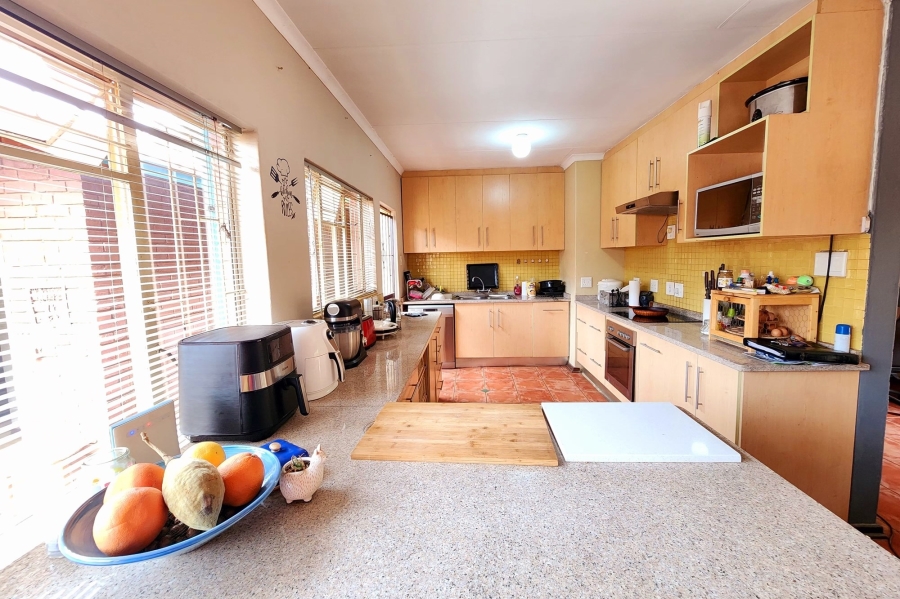 3 Bedroom Property for Sale in Valhalla Gauteng