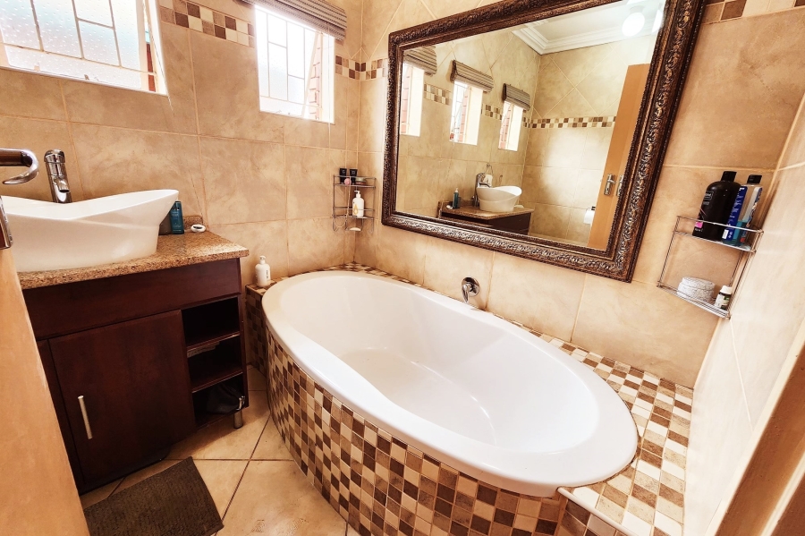 3 Bedroom Property for Sale in Valhalla Gauteng