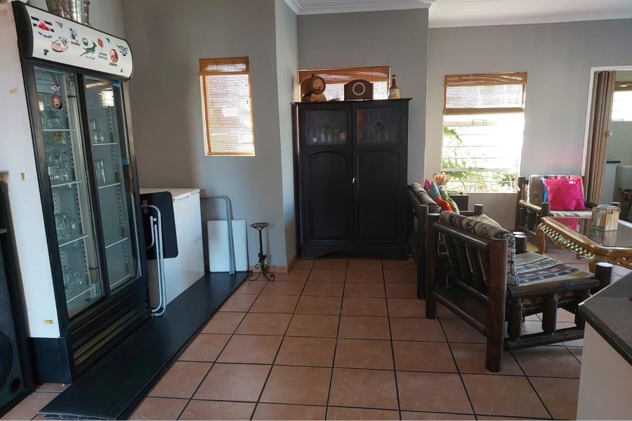 To Let 2 Bedroom Property for Rent in Freeway Park Gauteng