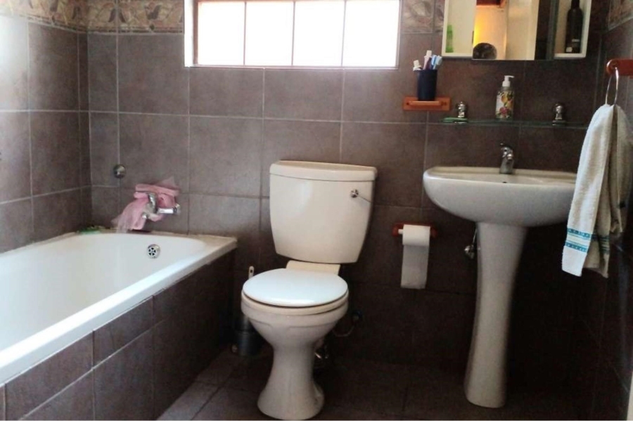 3 Bedroom Property for Sale in Sharonlea Gauteng