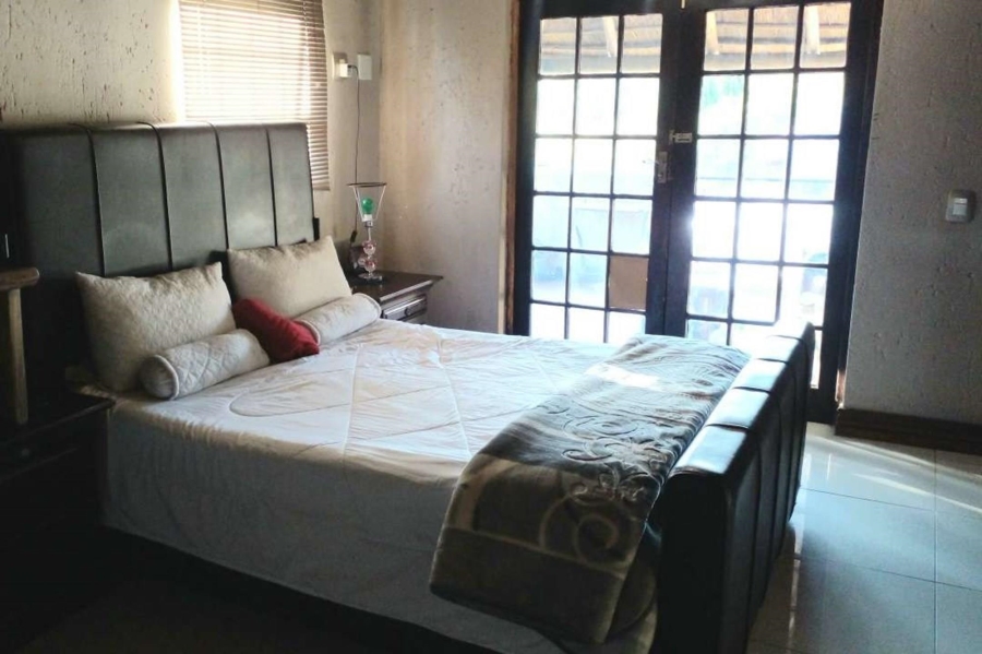 3 Bedroom Property for Sale in Sharonlea Gauteng