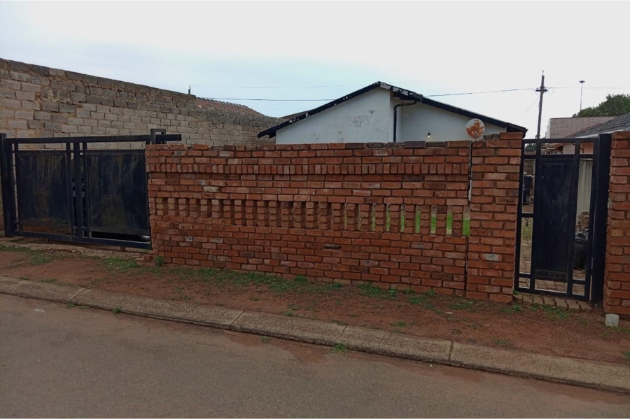 3 Bedroom Property for Sale in Mapetla Gauteng