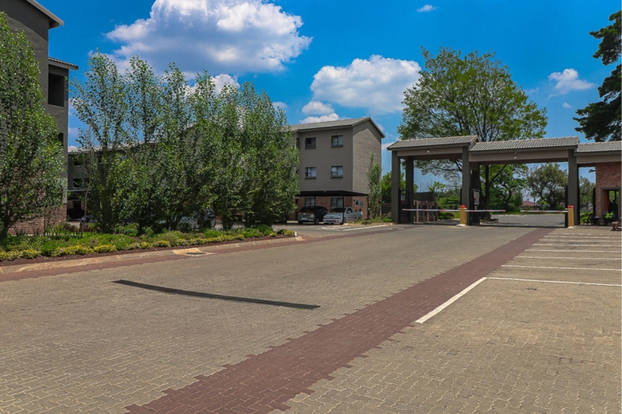 2 Bedroom Property for Sale in Kenleaf Gauteng