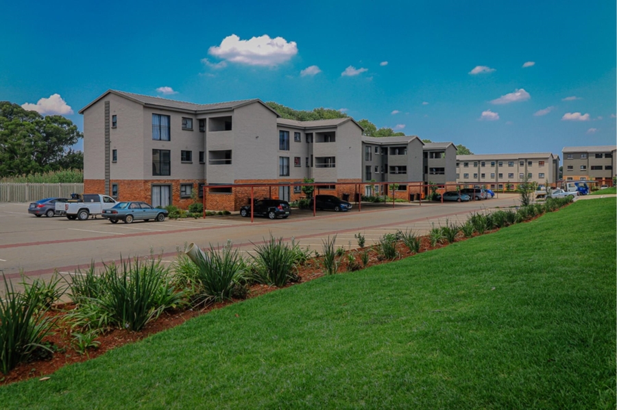 2 Bedroom Property for Sale in Kenleaf Gauteng