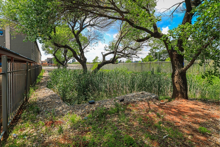 2 Bedroom Property for Sale in Kenleaf Gauteng
