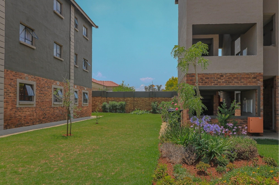 2 Bedroom Property for Sale in Kenleaf Gauteng