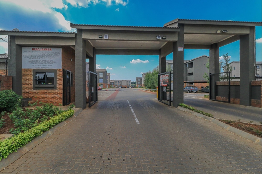 2 Bedroom Property for Sale in Kenleaf Gauteng