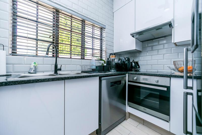 2 Bedroom Property for Sale in Broadacres Gauteng