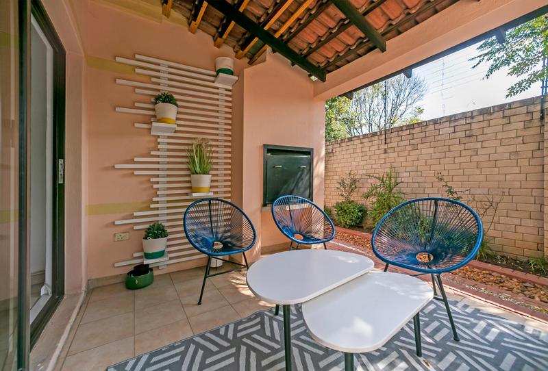 2 Bedroom Property for Sale in Broadacres Gauteng