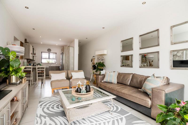 2 Bedroom Property for Sale in Broadacres Gauteng