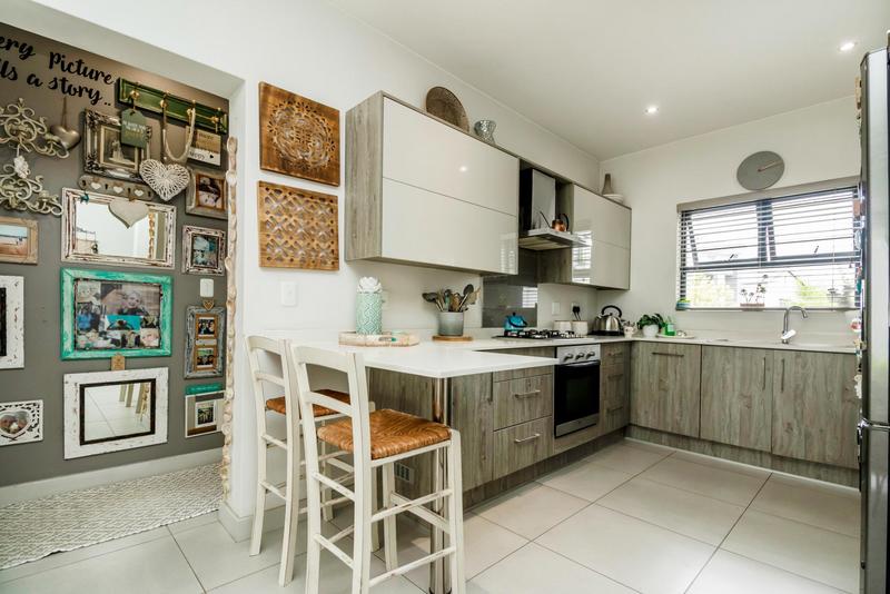 2 Bedroom Property for Sale in Broadacres Gauteng
