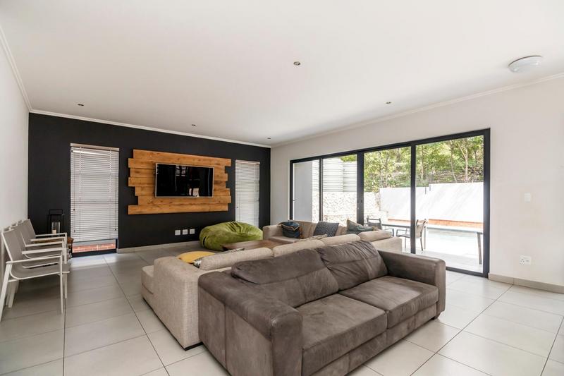 2 Bedroom Property for Sale in Broadacres Gauteng
