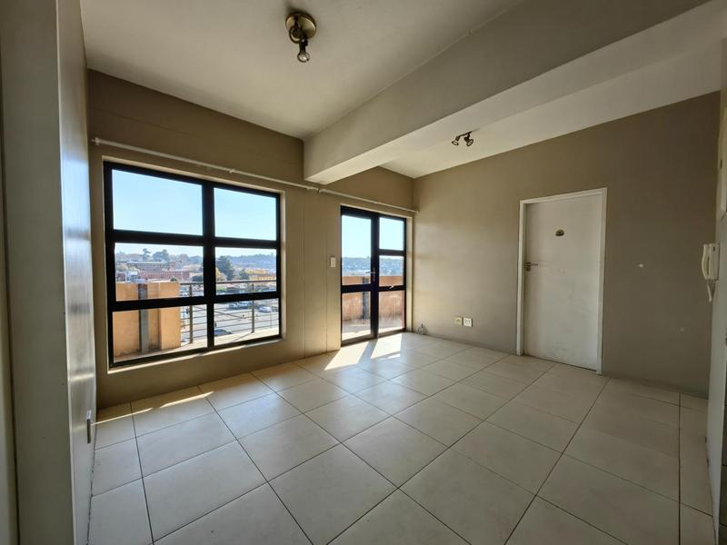 2 Bedroom Property for Sale in Braamfontein Gauteng