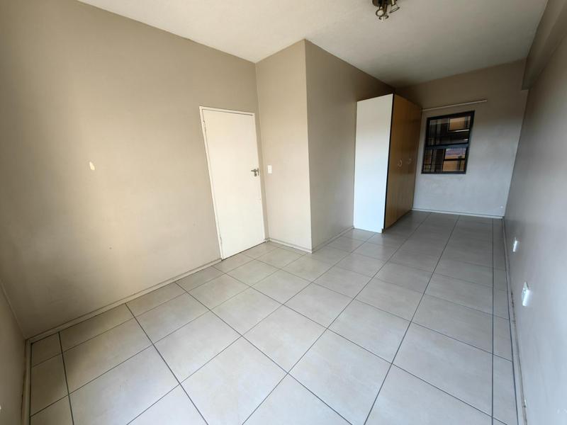2 Bedroom Property for Sale in Braamfontein Gauteng