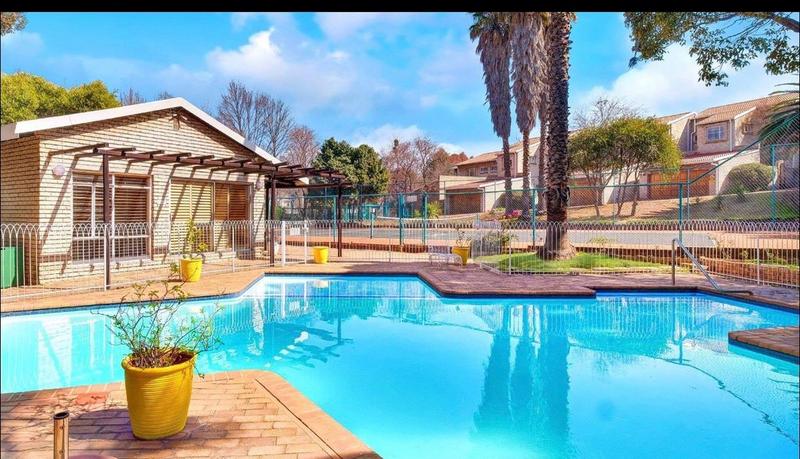 3 Bedroom Property for Sale in Victory Park Gauteng