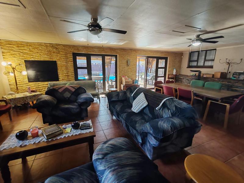 6 Bedroom Property for Sale in Golf Park Gauteng