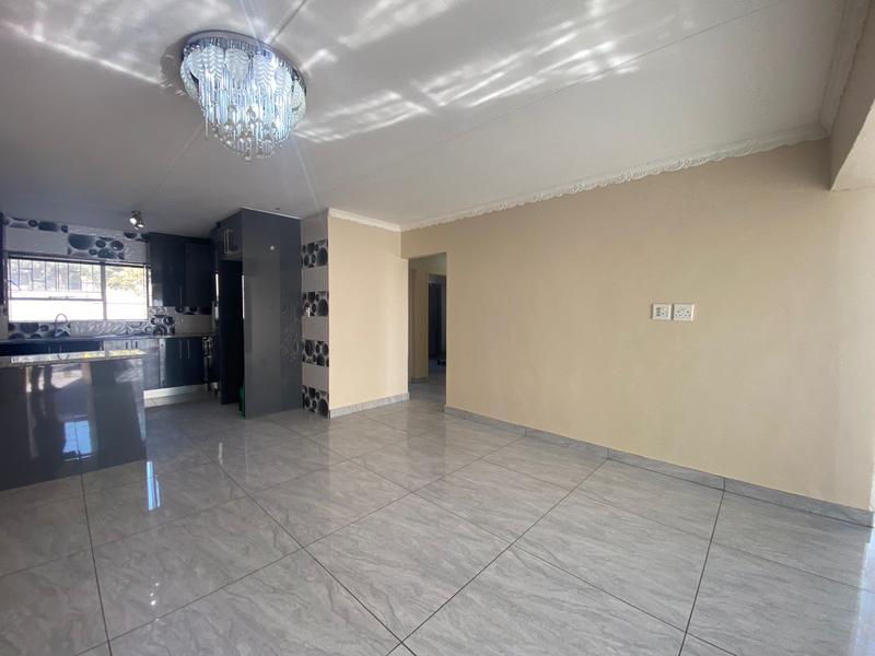 To Let 3 Bedroom Property for Rent in Vorna Valley Gauteng
