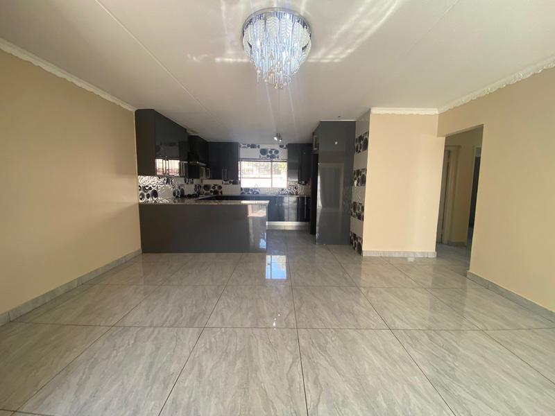 To Let 3 Bedroom Property for Rent in Vorna Valley Gauteng