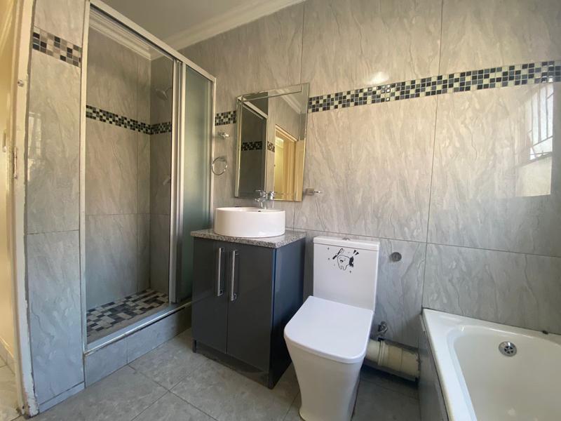 To Let 3 Bedroom Property for Rent in Vorna Valley Gauteng