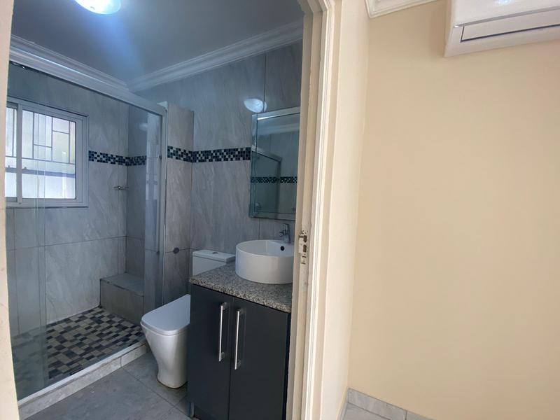 To Let 3 Bedroom Property for Rent in Vorna Valley Gauteng