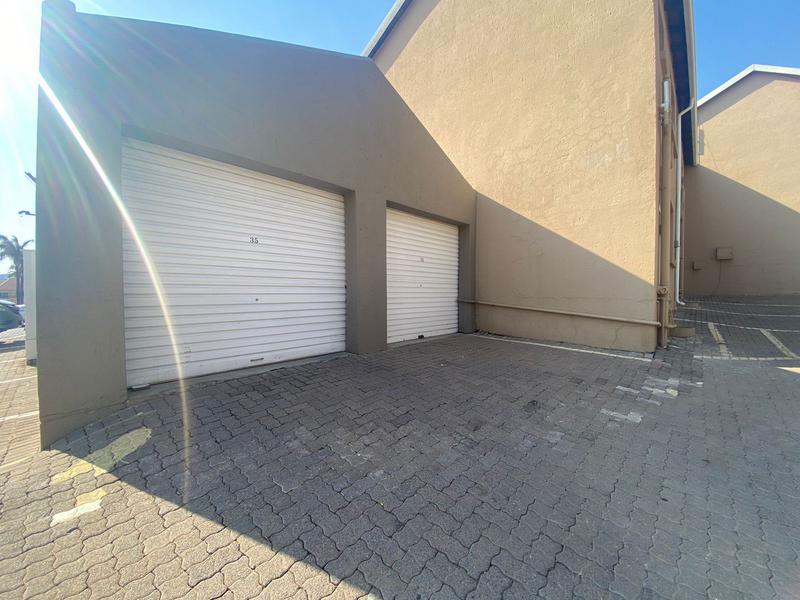 To Let 3 Bedroom Property for Rent in Vorna Valley Gauteng