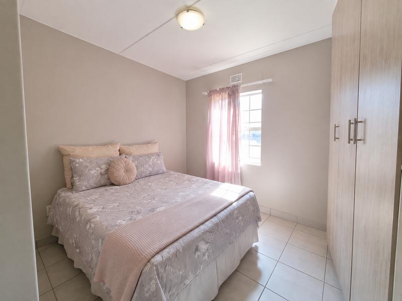 2 Bedroom Property for Sale in Heuweloord Gauteng