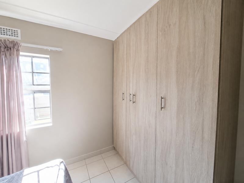 2 Bedroom Property for Sale in Heuweloord Gauteng
