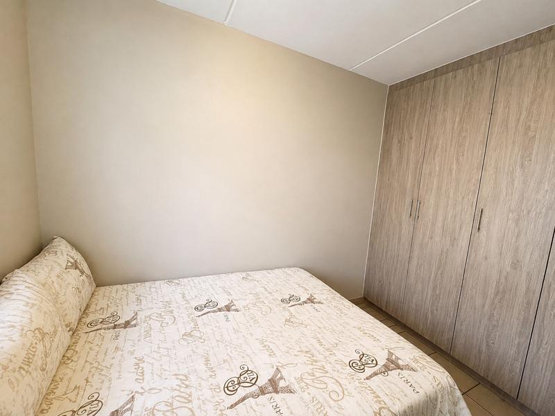 2 Bedroom Property for Sale in Heuweloord Gauteng