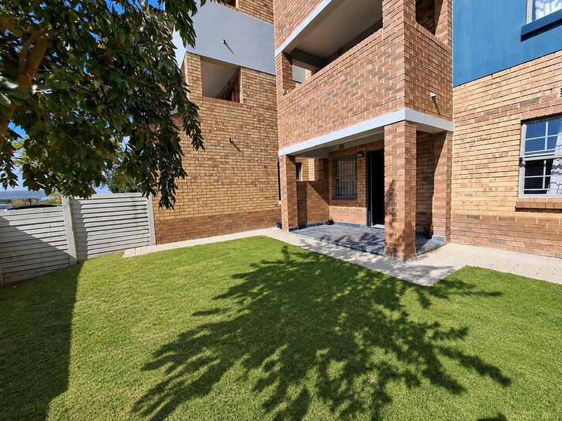 2 Bedroom Property for Sale in Heuweloord Gauteng