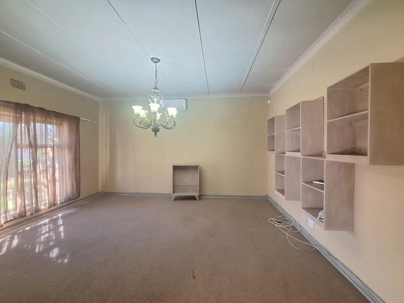 To Let 4 Bedroom Property for Rent in Dalview Gauteng