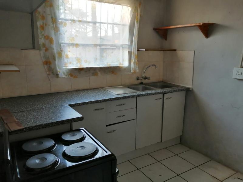 To Let 1 Bedroom Property for Rent in Strubenvale Gauteng