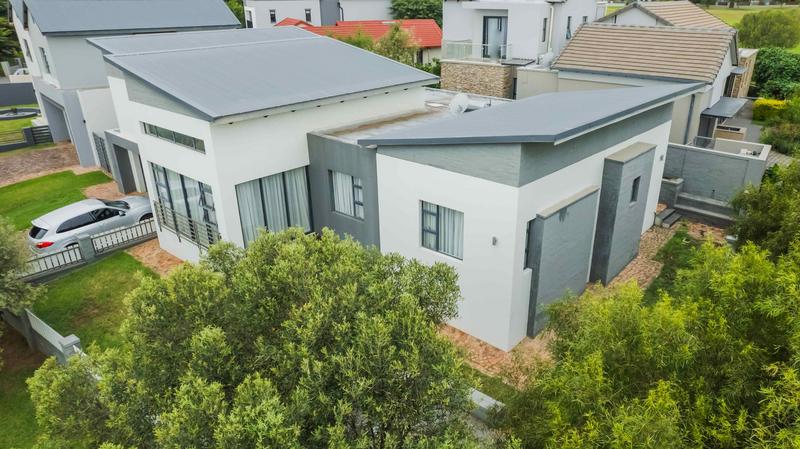 To Let 4 Bedroom Property for Rent in Copperleaf Estate Gauteng