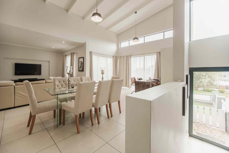 To Let 4 Bedroom Property for Rent in Copperleaf Estate Gauteng