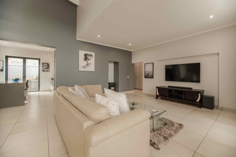 To Let 4 Bedroom Property for Rent in Copperleaf Estate Gauteng