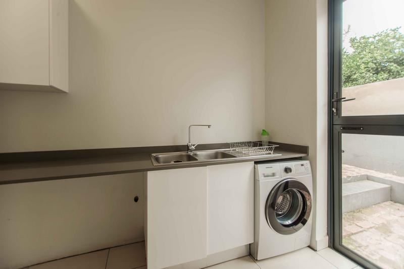 To Let 4 Bedroom Property for Rent in Copperleaf Estate Gauteng