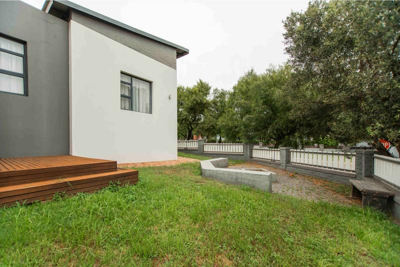 To Let 4 Bedroom Property for Rent in Copperleaf Estate Gauteng