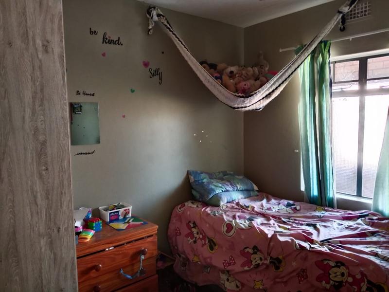 2 Bedroom Property for Sale in Montana Tuine Gauteng