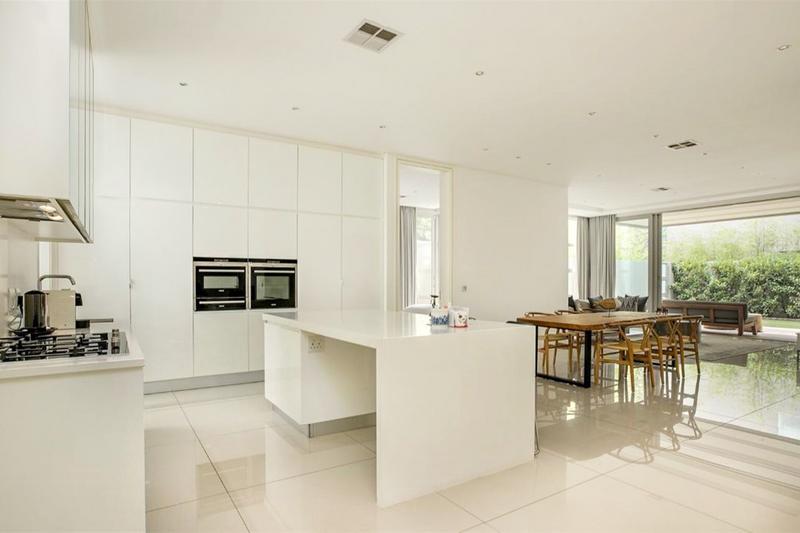 2 Bedroom Property for Sale in Morningside Gauteng
