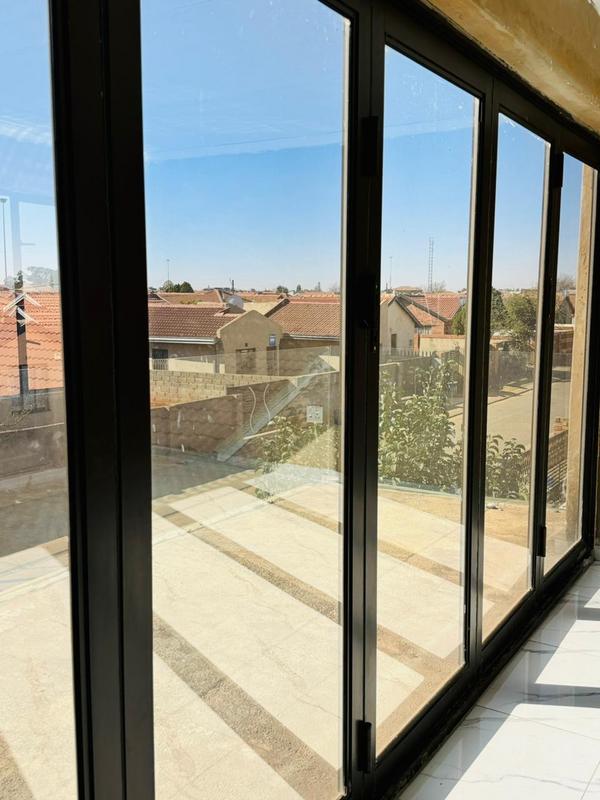 4 Bedroom Property for Sale in Vosloorus Gauteng