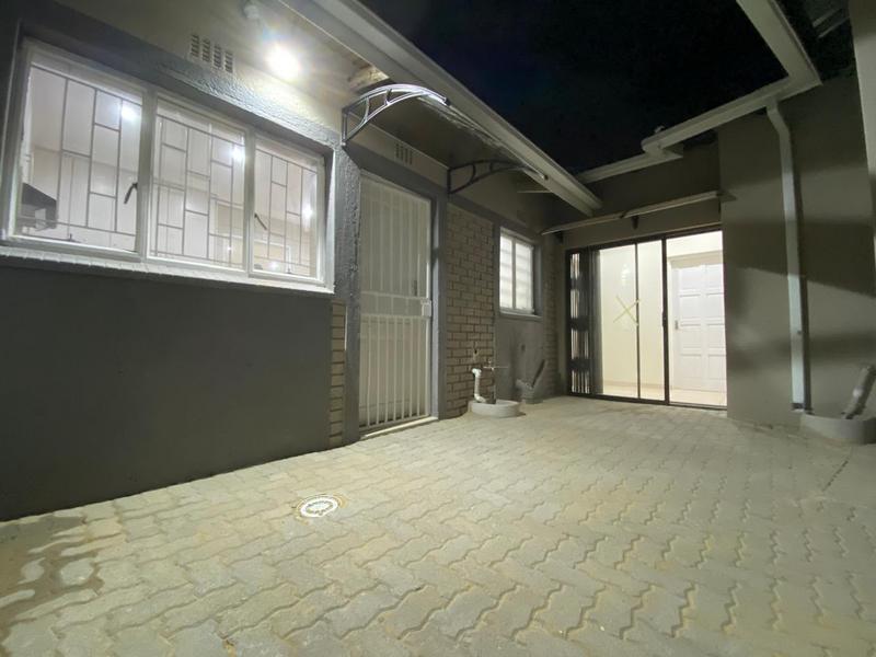 To Let 4 Bedroom Property for Rent in Edenvale Gauteng