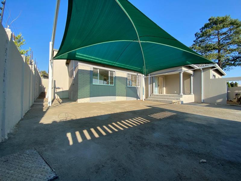 To Let 4 Bedroom Property for Rent in Edenvale Gauteng